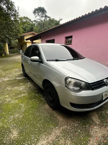 Volkswagen Polo Sedan 1.6 MI Total Flex 8V 4P 2014