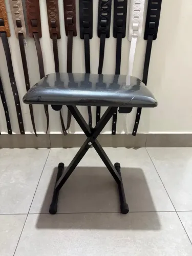 Banqueta Saty ajustável para piano e teclado