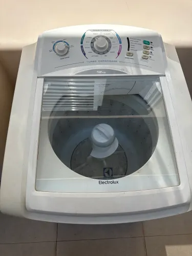 Máquina eletrolux 12 kg