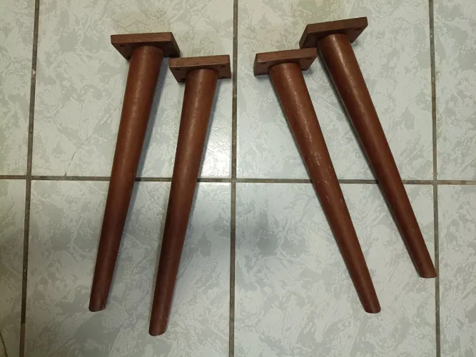 Jogo de pés palito em madeira