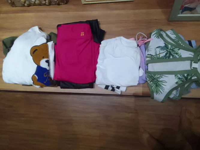 Kit com 8 peças femininas infantis por 60 .00