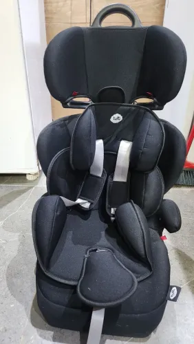 Cadeirinha de bebê para carro NOVA
