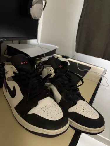 Air Jordan 1 Mid SE Union Purple