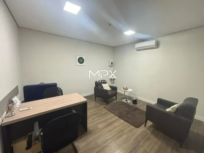 Sala à venda no JK Medical Center em Piracicaba