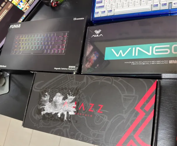 Teclado magnético novo 250 a 390