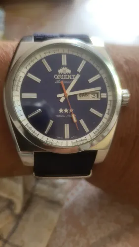 Relógio oriente automático semi-novo na caixa 44 mm de cx peça linda