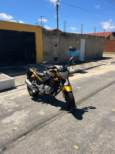 Honda CB 300R 2011 ?