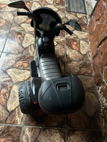 Moto elétrica infantil biemme