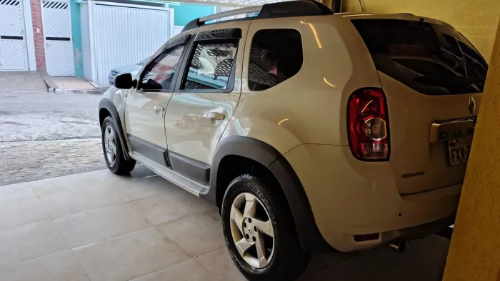 Renault Duster Dynamique 2.0 Hi-flex 16V Aut. 2015