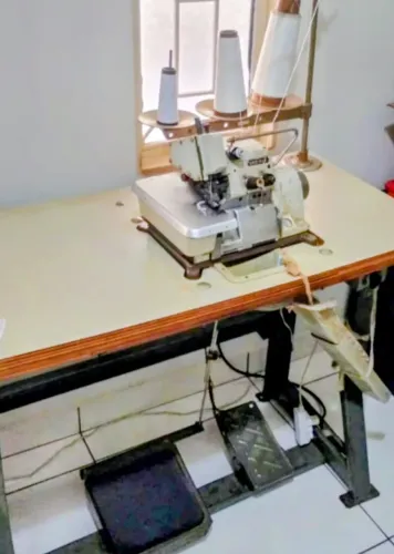Máquina Overlock Brother Industrial - Bom Estado