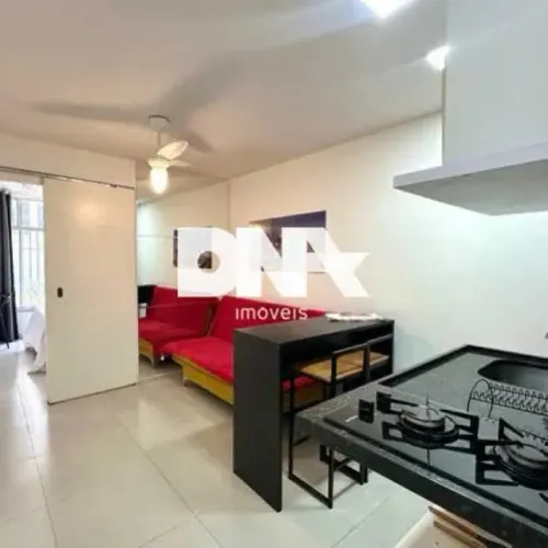 Kitnet/Conjugado : / Residencial / Copacabana