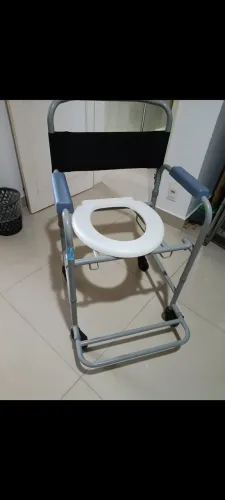 Cadeira de rodas banho