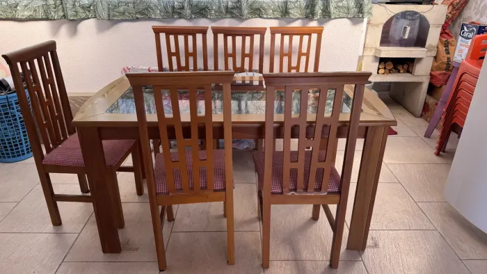 Mesa jantar 1,60 com 6 cadeiras 