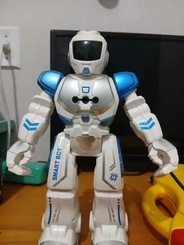 robô de controle remoto