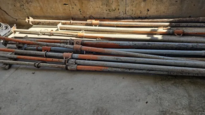 Escoras de 4.50 MT