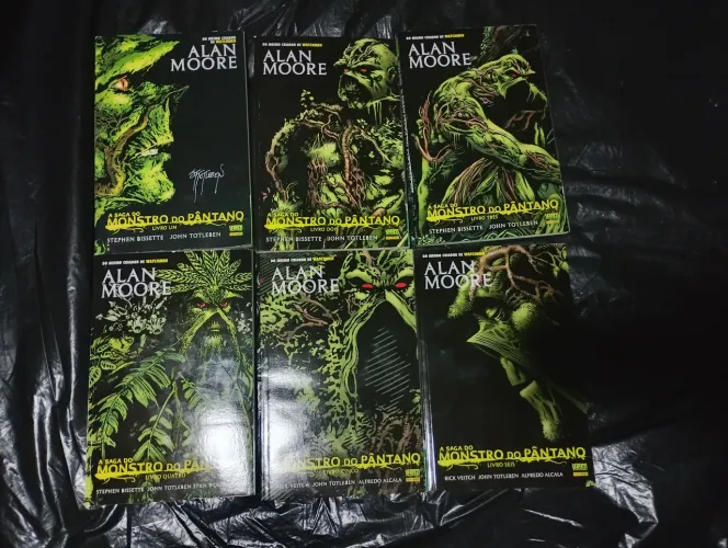 Saga do monstro do pantano Alan Moore autógrafodo pelo artista John Totleben