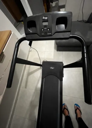 Esteira marca Dream Fitness