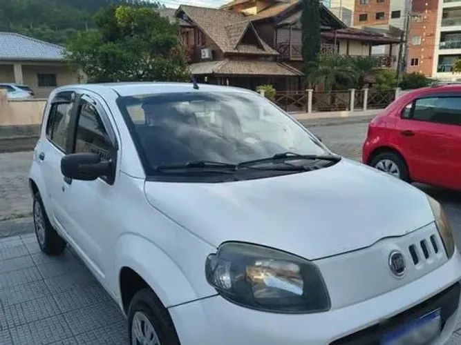 Fiat Uno Vivace/rua 1.0 EVO Fire Flex 8V 5P 2012