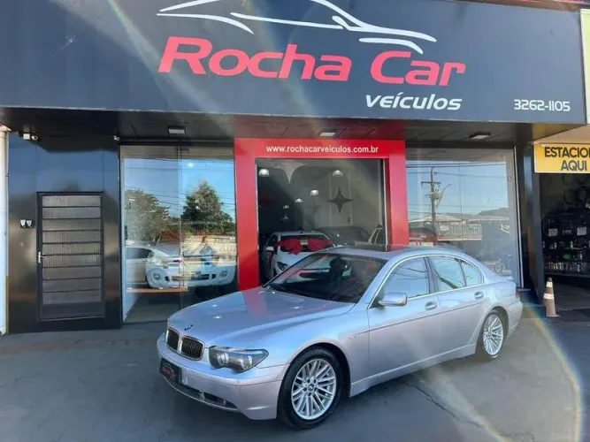 BMW 745IA 4.4 V8 32V 333cv 2003