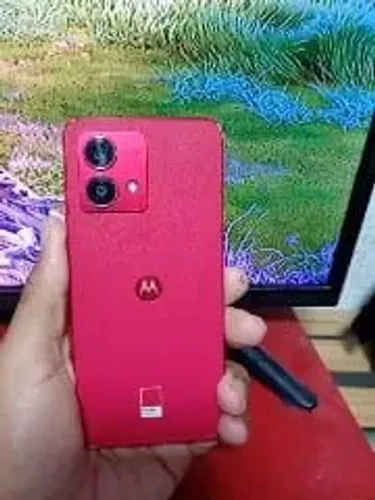 Moto G84