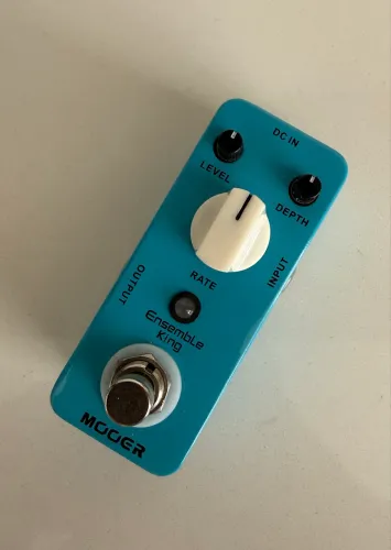 Pedal Mooer Ensemble King Chorus Analógico
