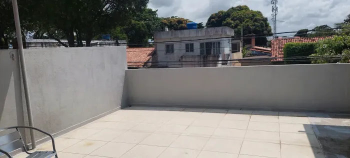 Aluga-se casa no ipsep
