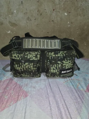 BOLSA NIKE UTILITY POWER- CAMUFLADA