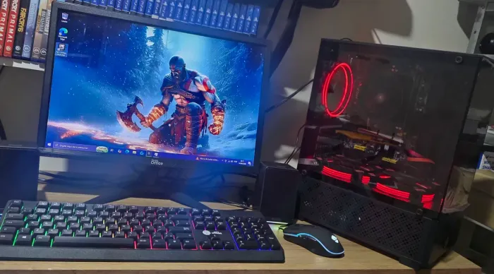 PC Gamer Ryzen 5 4600G + 16GB RAM