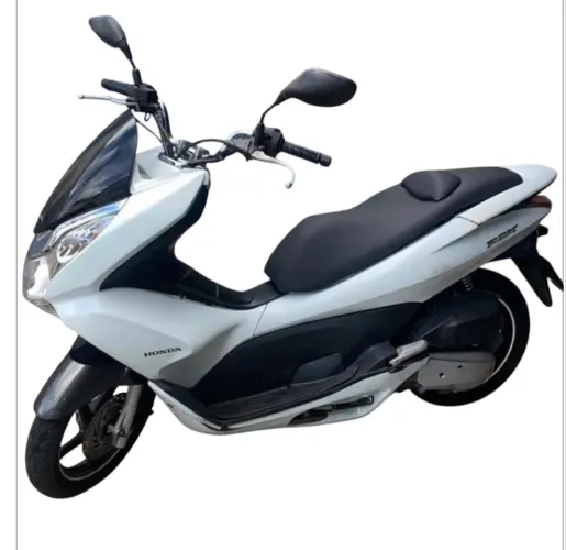 PCX 2015 branca detalhes pintura motor perfeito doc ok único dono
