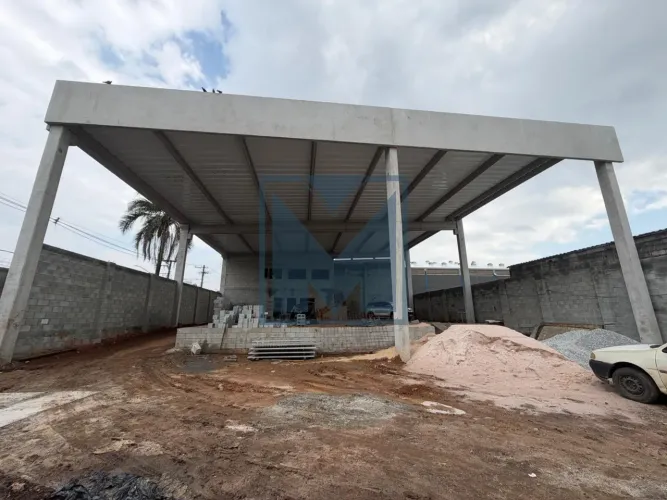 Galpão para Locação em Guarulhos | 1000m² e 3 Banheiros
