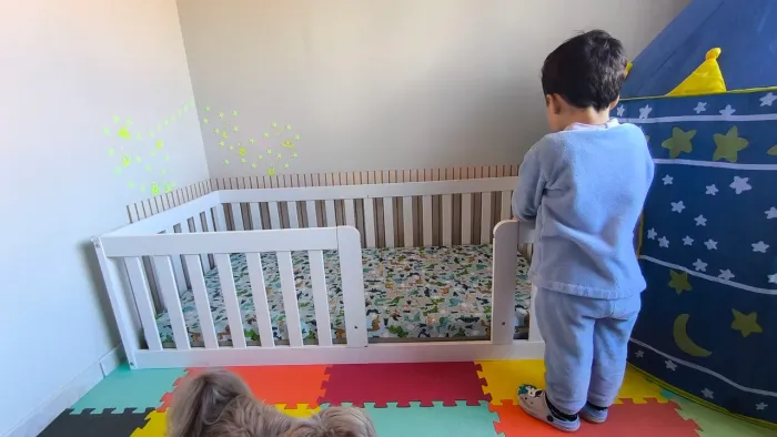 Mini cama Montessoriana com colchão