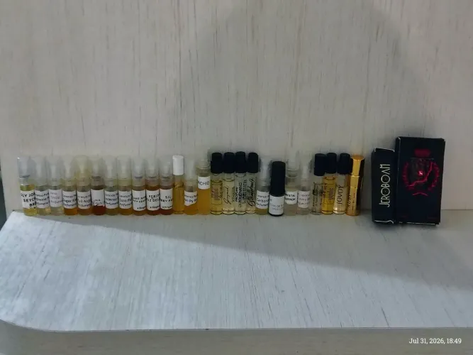 ?Kit Mega Luxo com 30 Amostras de Perfumes de Nicho (Originais)