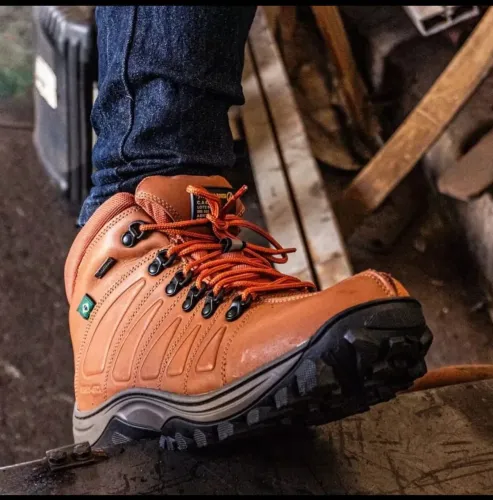 Bota Urus Whisky Bico de PVC - Master Boots de Segurança com C.A 48.067 Palmilha Espumada