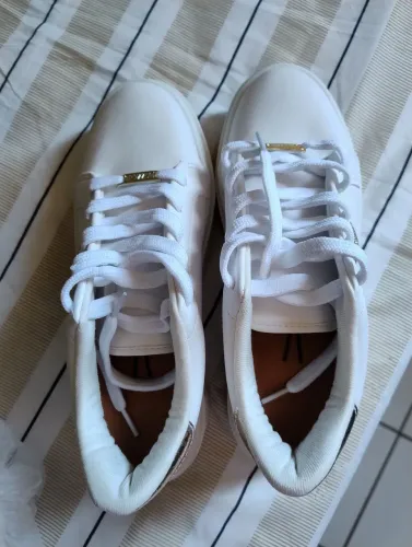 Vendo tênis Vizzano ( Semi Novo)