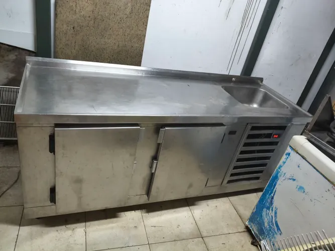 Bancada inox refrigerado com pia pra cozinha industrial