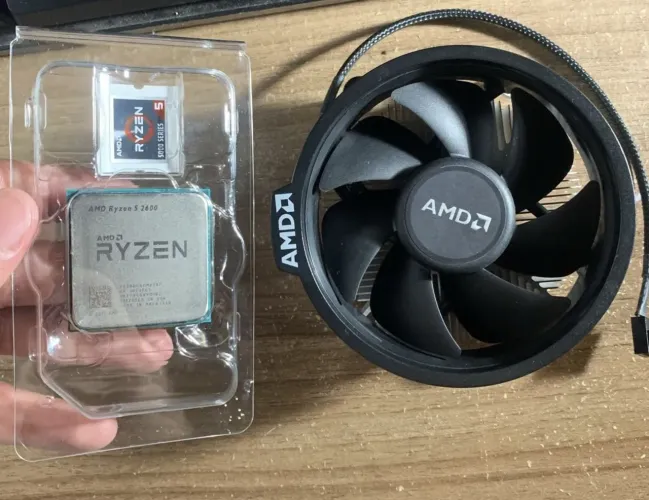 Ryzen 5 2600 + cooler box original AMD