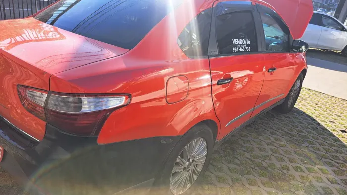 Fiat Grand Siena Essence 1.6 Flex 16V 2016