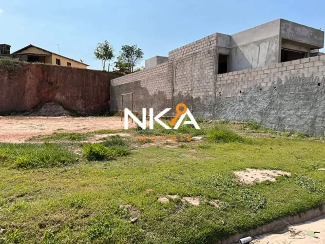 TERRENO PLANO COMERCIAL OU RESIDENCIAL EM VALINHOS.