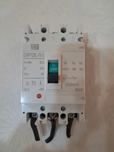Disjuntor caixa moldada WEG tripular 70 A