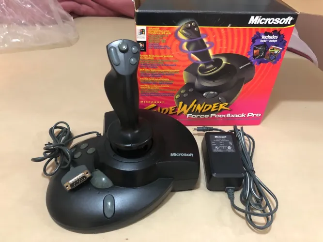 Joystick Microsoft SideWinder Force Feedback