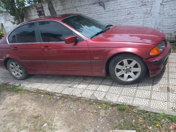 BMW 323I A TOP Sedan 1999