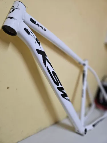 Quadro KSW XLT100 TAMANHO 21'