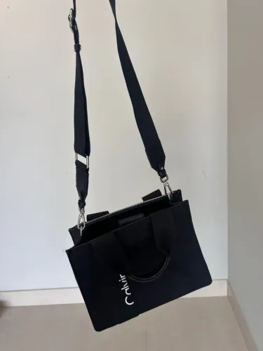 bolsa preta calvin klein