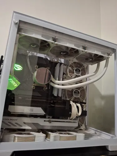 PC Gamer AMD