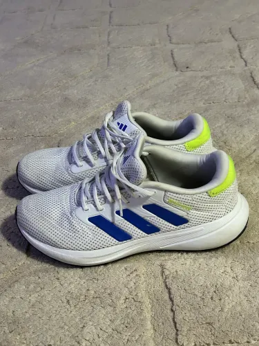 Tênis Adidas original n 39