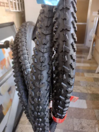 PNEUS PARA BICICLETAS LEVORIN OU KENDA ARO 26 X 1,95 LEVORIN USO MISTO ASFALTO OU BARRO 