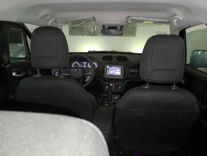 Jeep Renegade Sport T270 1.3 TB 4X2 Flex Aut. 2023