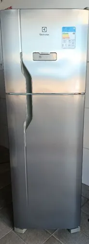 Geladeira electrolux inox 371 litros Fros Free na Garantia