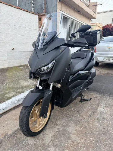 Yamaha XMAX 250 ABS 2020/2021 - Completa, Revisada e Cheia de Acessórios