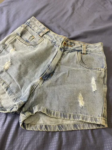 Roupas semi novas